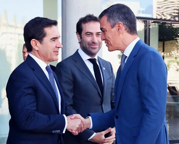 El presidente de BBVA, Carlos Torres, y el presidente del Gobierno, Pedro S&aacute;nchez. / BBVA