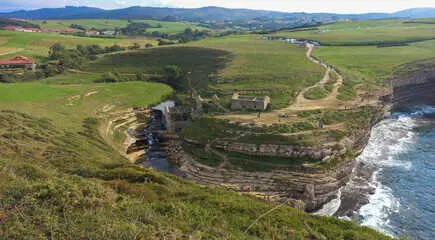 Lugares m&aacute;gicos y poco conocidos de Cantabria que deber&iacute;as visitar al menos una vez. / A.S.P