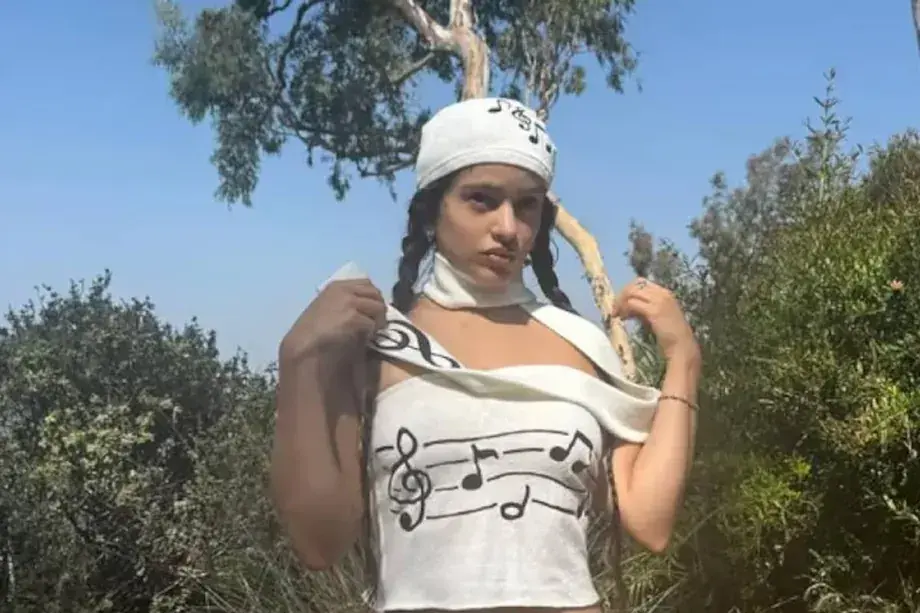 Rosalía, en una foto promocional de su álbum. / E. M.
