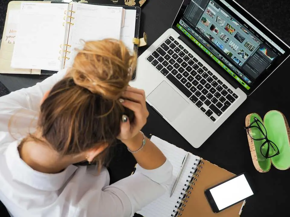 Desconectarse del trabajo ya no es un lujo: es una necesidad. / A.E