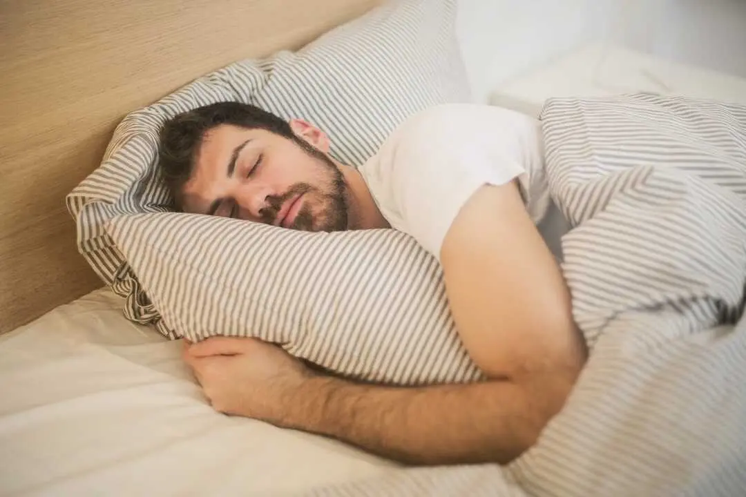 Una persona durmiendo./ EP