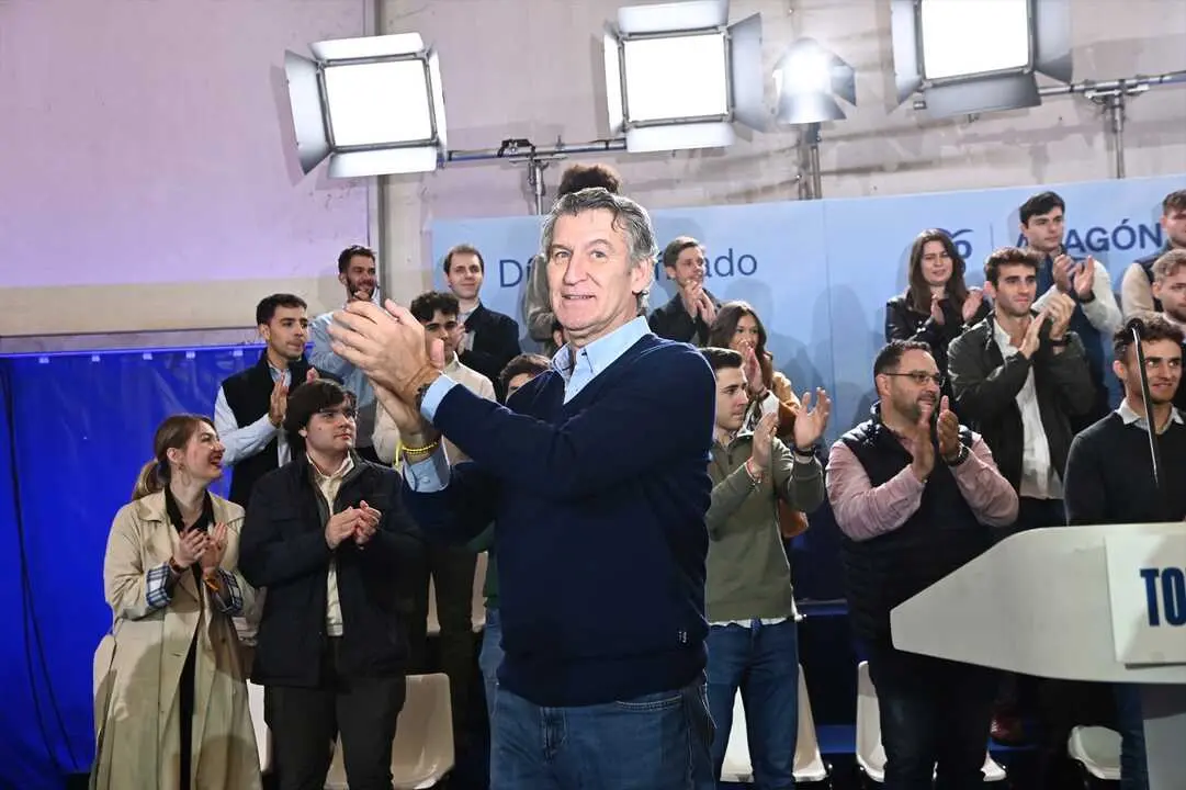 El presidente del Partido Popular, Alberto N&uacute;&ntilde;ez Feij&oacute;o, interviene en el acto por el D&iacute;a del Afiliado del PP de Arag&oacute;n. / Ram&oacute;n Comet