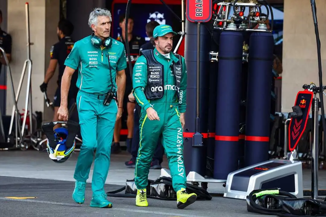 Fernando Alonso, serio en el GP de M&eacute;xico. / EP
