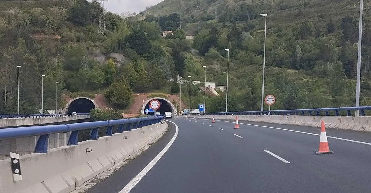 Obras de modernizaci&oacute;n de los t&uacute;neles de Gedo y Pedredo. / A.C.