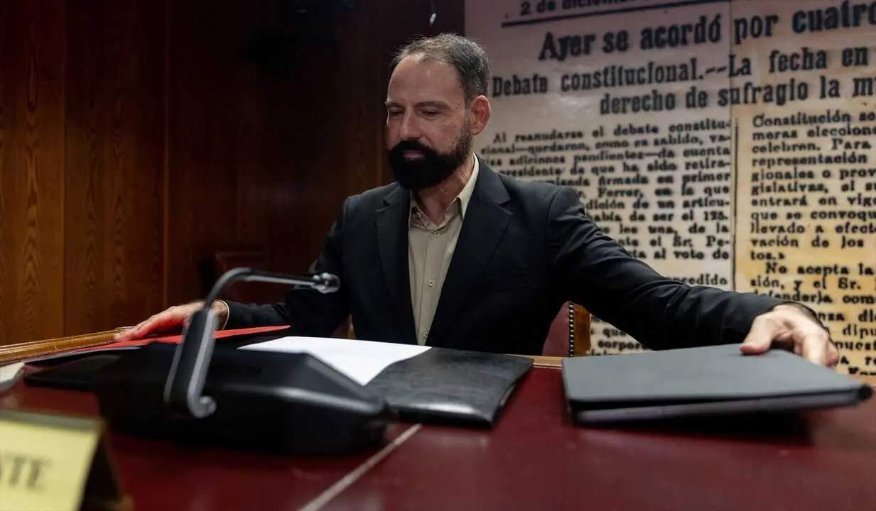 El exgerente del Partido Socialista Obrero Espa&ntilde;ol (PSOE) y Presidente de ENUSA, Mariano Moreno Pav&oacute;n, comparece ante la comisi&oacute;n sobre el caso Koldo. / Eduardo Parra