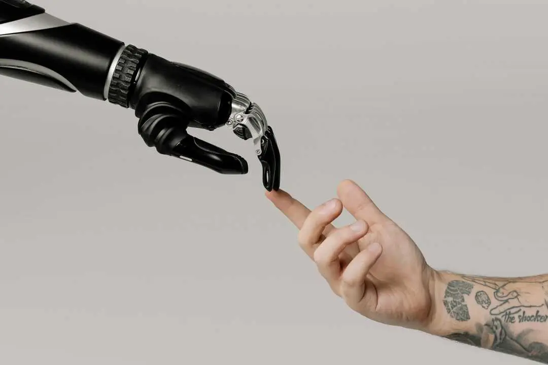 Los chatbots de IA est&aacute;n mostrando fallos de razonamiento, errores de l&oacute;gica y hasta cambios de &ldquo;personalidad&rdquo; tras exponerse al contenido superficial de X, TikTok e Instagram. / A.E
