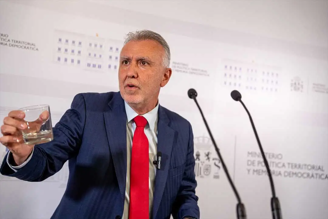 El ministro de Pol&iacute;tica Territorial y Memoria Democr&aacute;tica, &Aacute;ngel V&iacute;ctor Torres, comparece en rueda de prensa. / Gabriel Luengas