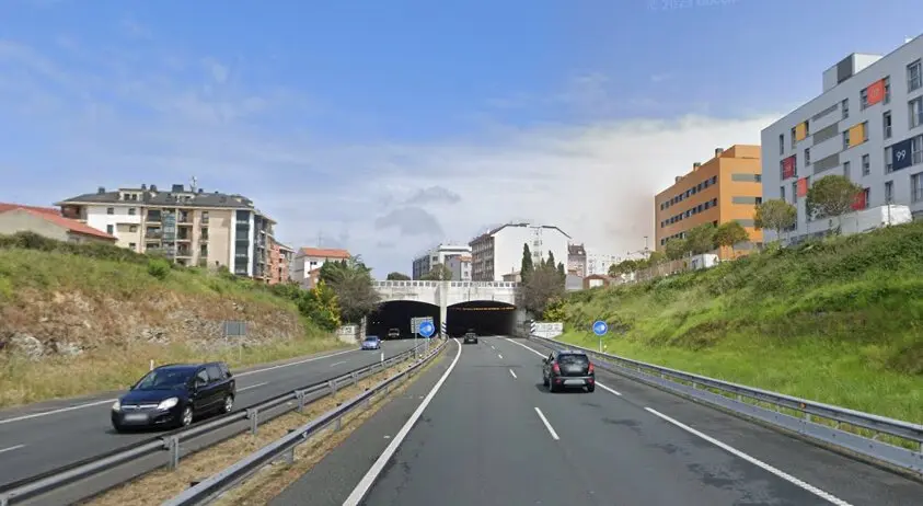El t&uacute;nel de la S-20, uno de los que se cortan tr&aacute;fico. / A.E