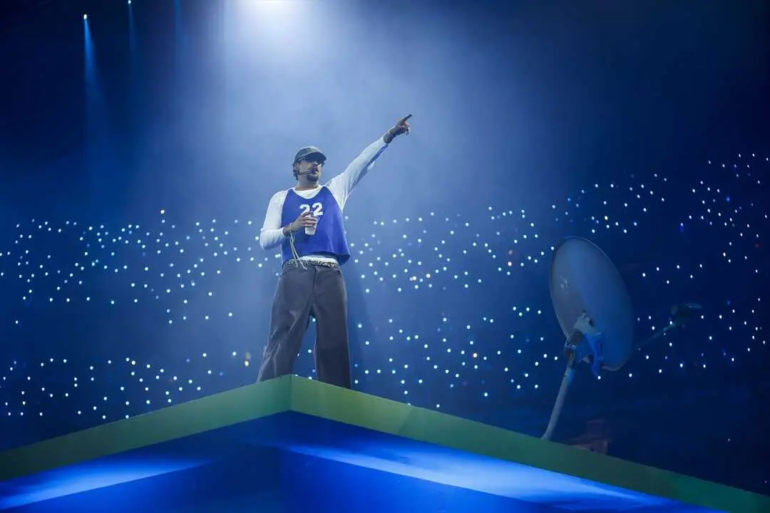 Bad Bunny durante una actuaci&oacute;n. / EP