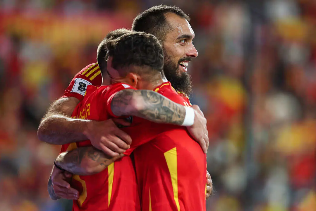 Los jugadores Aleix Garcia, Borja Iglesias y Yeremy Pino. / EP