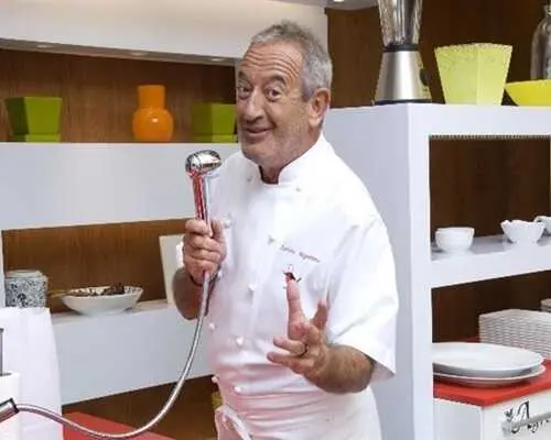 Los huevos rellenos de Karlos Argui&ntilde;ano son ideales para las fiestas navide&ntilde;as. / EP