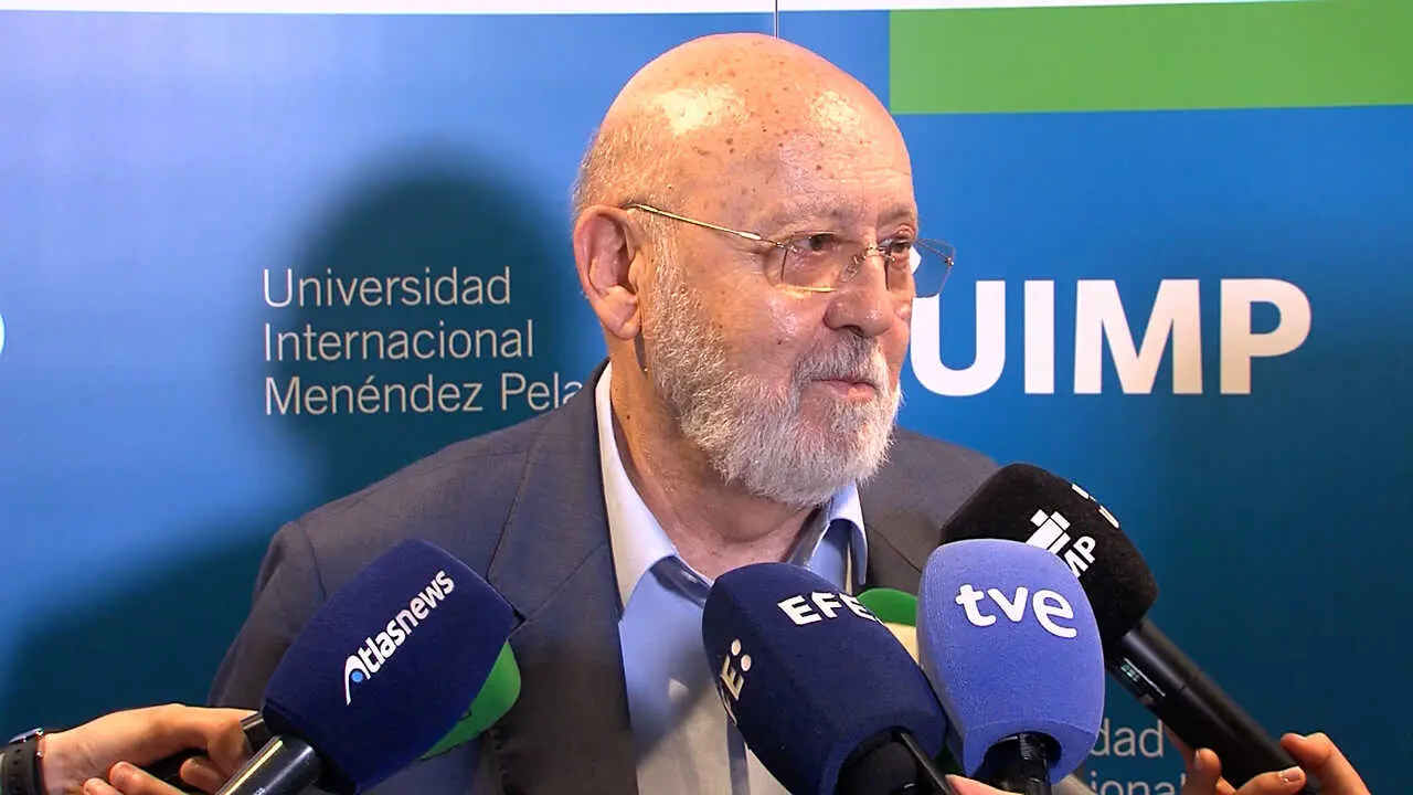 Tezanos est&aacute; citado para explicar c&oacute;mo el PSOE siempre gana, pase lo que pase, en sus encuestas. / ep