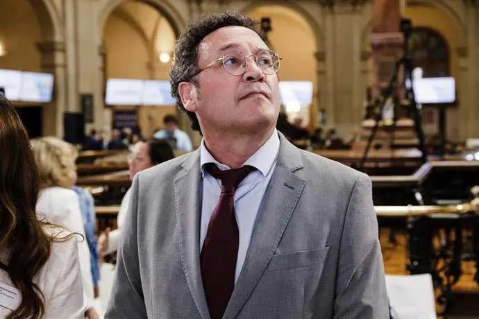 Pese a las cr&iacute;ticas, el Gobierno mantiene su respaldo a Garc&iacute;a Ortiz. / EP