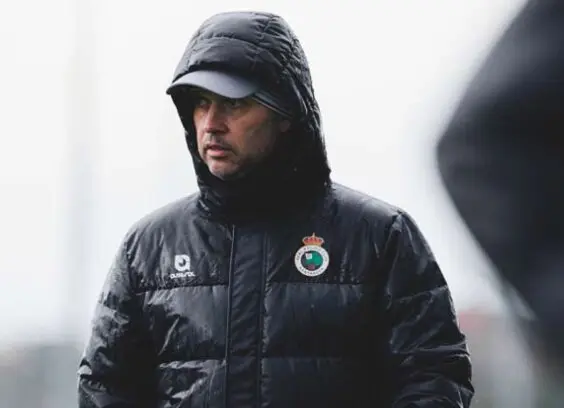 Jos&eacute; Alberto durante el entrenamiento en las instalaciones del Racing de Santander. / RRC