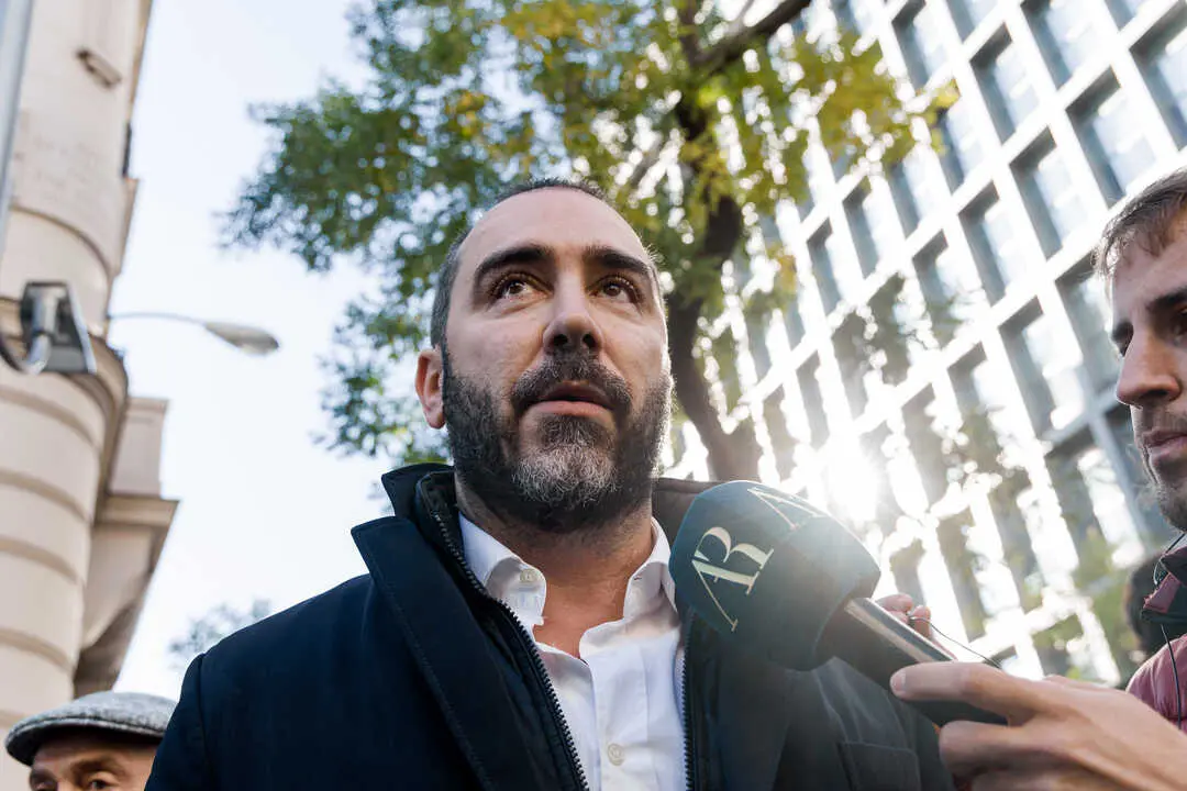 El empresario V&iacute;ctor de Aldama a su salida del interrogatorio del juez instructor del 'caso Koldo'. / ep