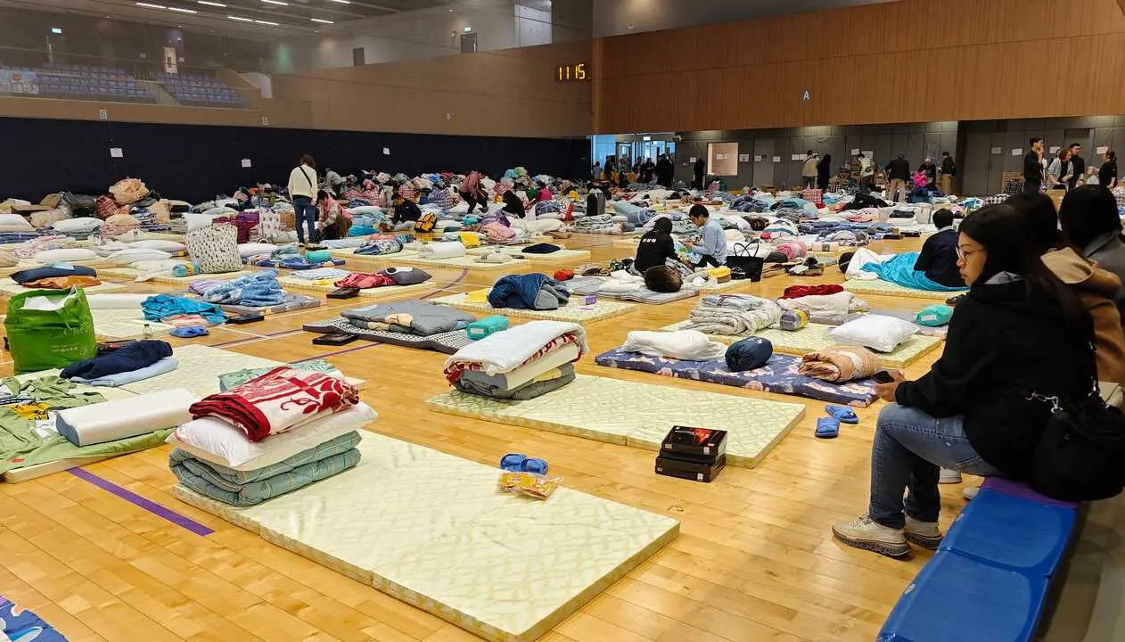 Las autoridades investigan el uso de materiales inflamables como posible causa de la r&aacute;pida propagaci&oacute;n del fuego. / ep