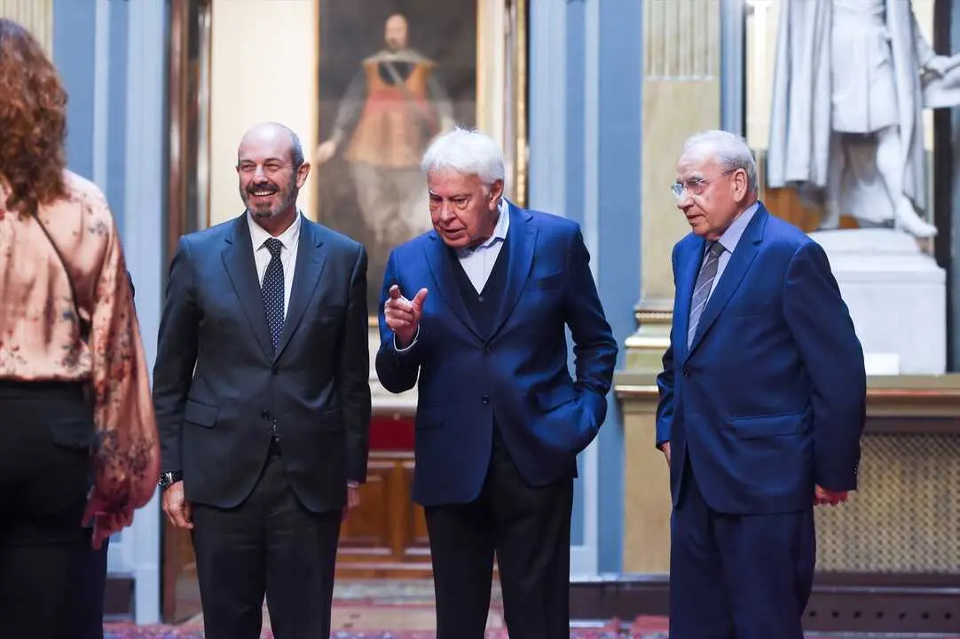 Homenaje a Javier Lamb&aacute;n en el Senado
Pedro Roll&aacute;n, Felipe Gonz&aacute;lez y Alfonso Guerra durante el acto de homenaje a Javier Lamb&aacute;n celebrado en el Senado, el 27 de noviembre de 2025 en Madrid.
Firma: Gustavo Valiente / Europa Press