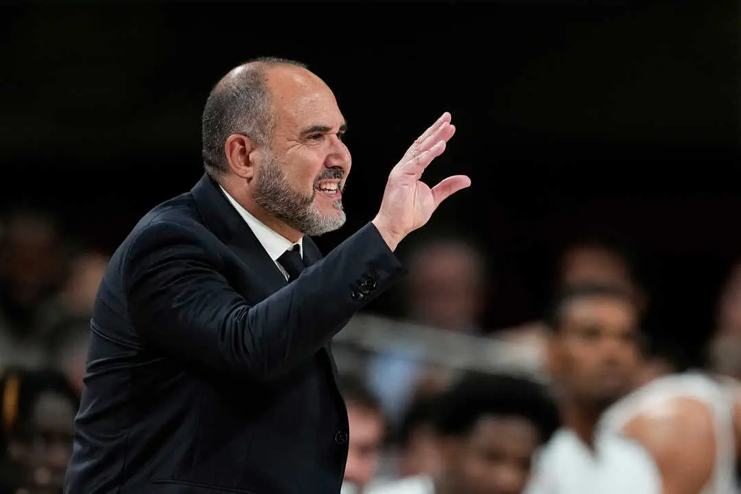 Con Chus Mateo al mando, la selecci&oacute;n espa&ntilde;ola debe superar dos fases y hasta 12 partidos en las Ventanas FIBA. / EP