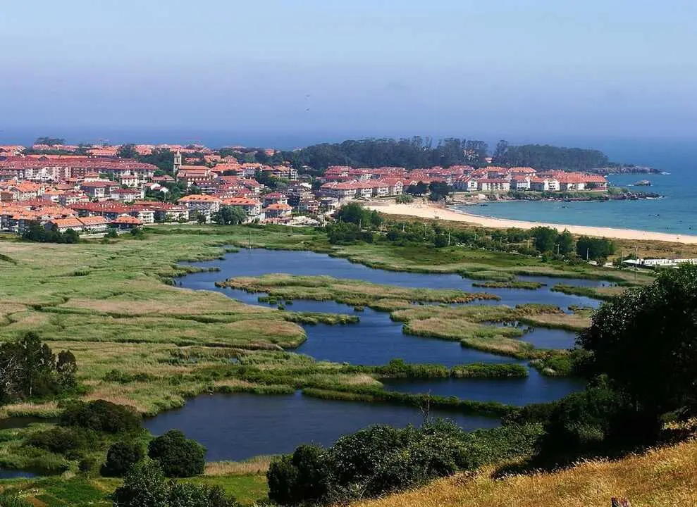 Santo&ntilde;a se posiciona como la joya secreta del Cant&aacute;brico. / EP