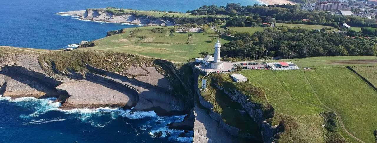 Cantabria cuenta con rincones &uacute;nicos para disfrutar solo, con amigos, o en familia. / T.C.