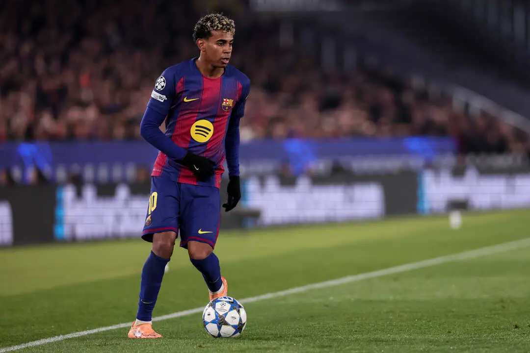 Lamine Yamal durante el partido de ayer de Champions. / EP
