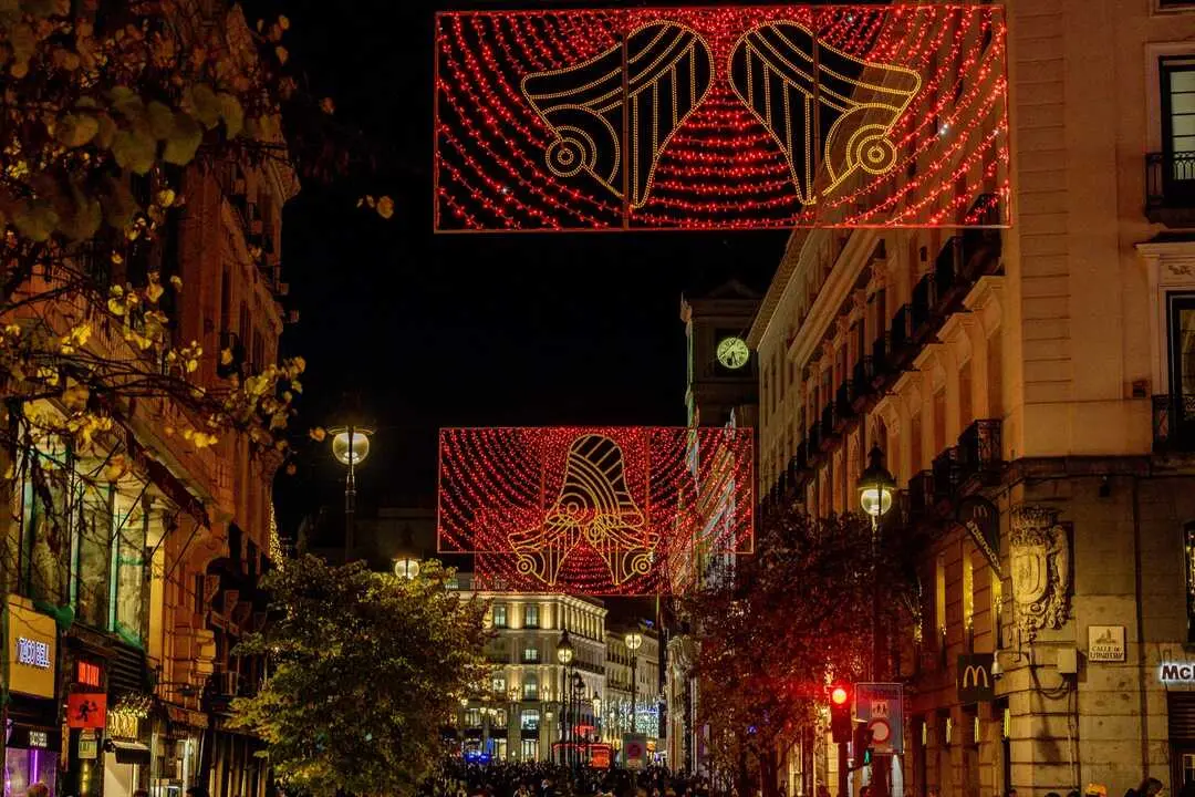Parte del alumbrado de Navidad de Madrid. / EP