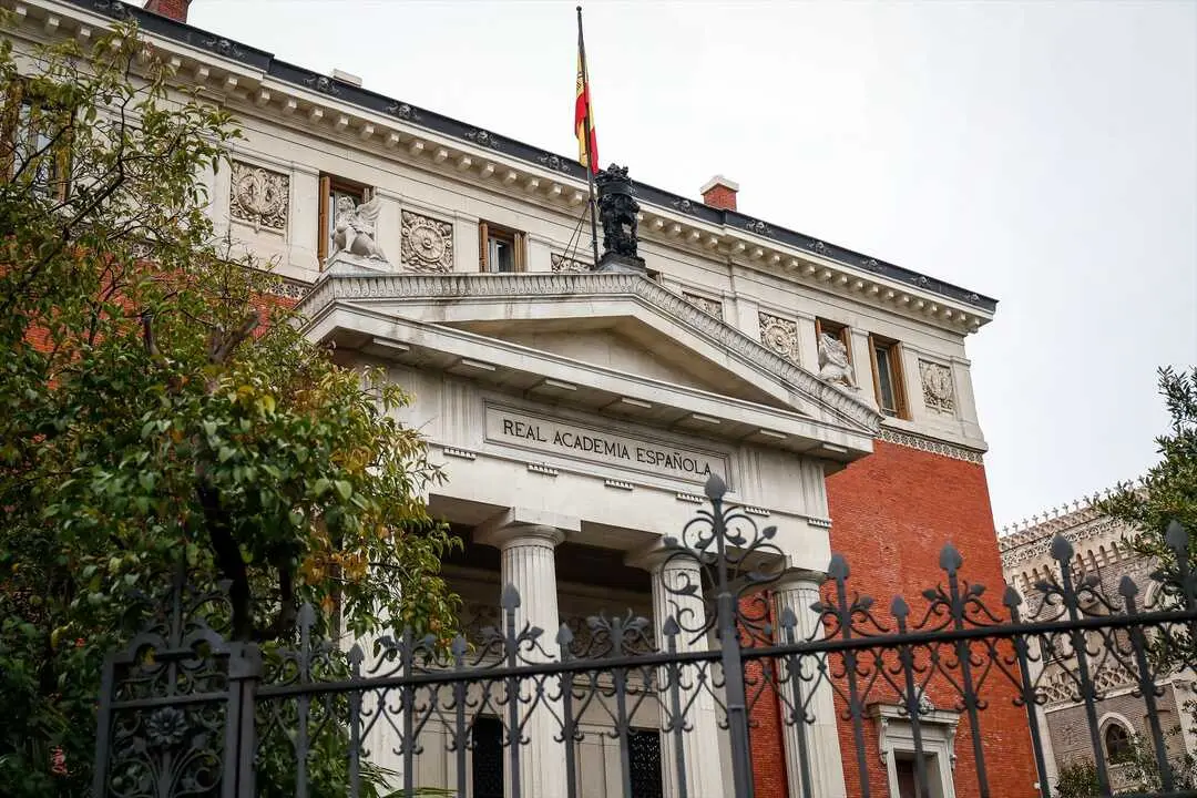 Fachada de la Real Academia Espa&ntilde;ola. / EP / Archivo