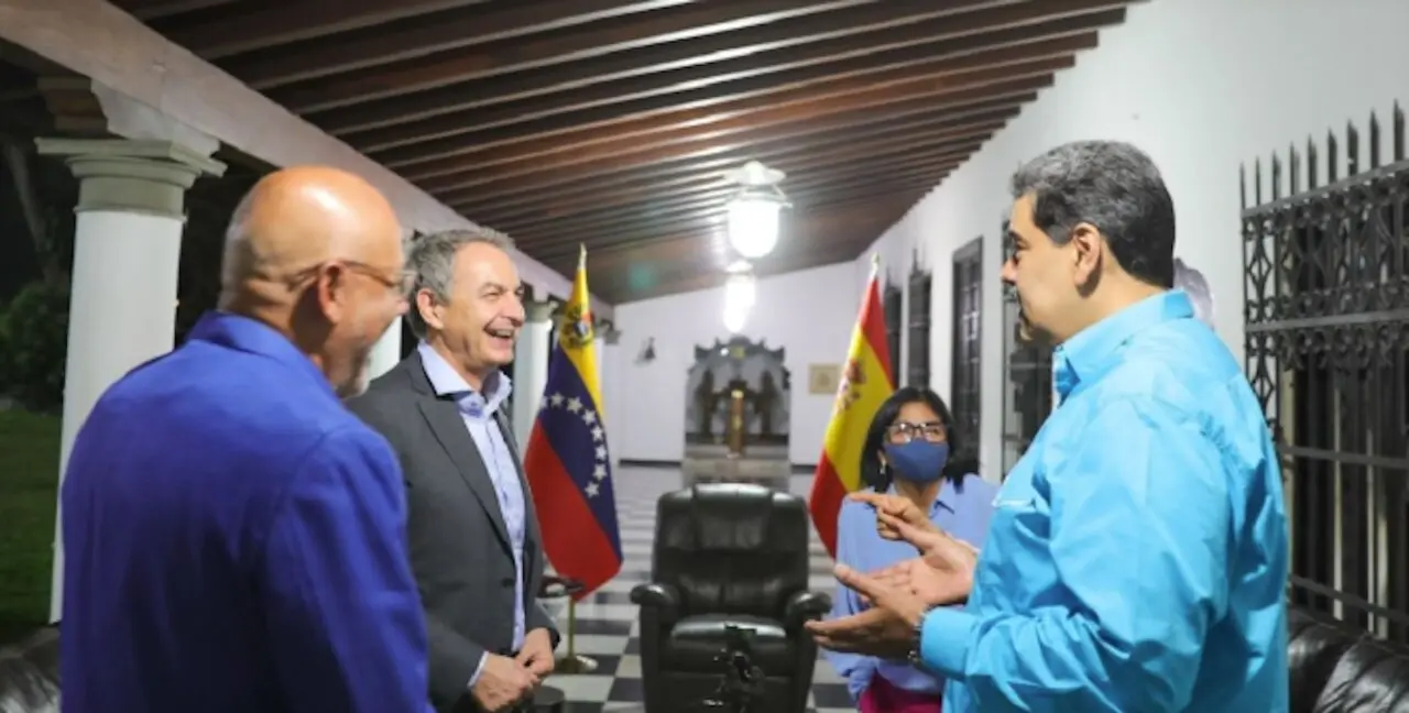 Jorge Rodr&iacute;guez, Jos&eacute; Luis Rodr&iacute;guez Zapatero, Delcy Rodr&iacute;guez y Nicol&aacute;s Maduro. - EP