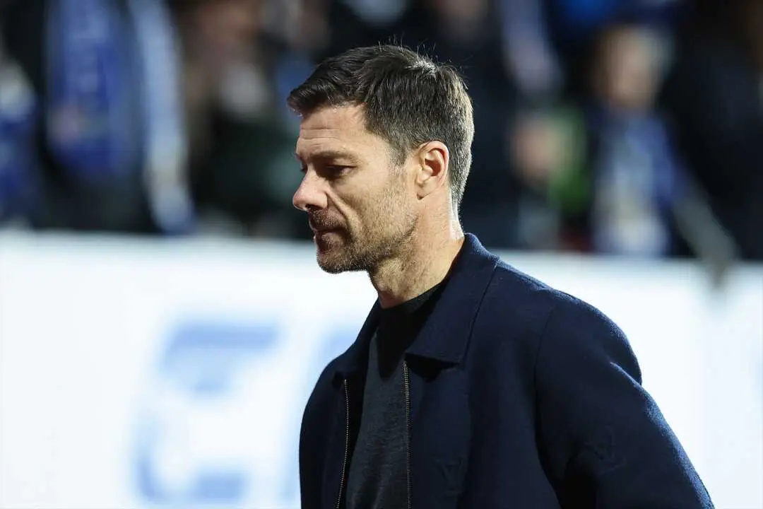 Xabi Alonso durante un partido contra el Real Madrid. / EP
