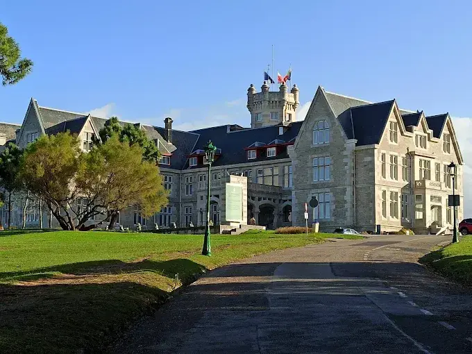El Palacio de la Magdalena abre sus puertas con visitas m&aacute;gicas que combinan cultura y emoci&oacute;n. / A.E