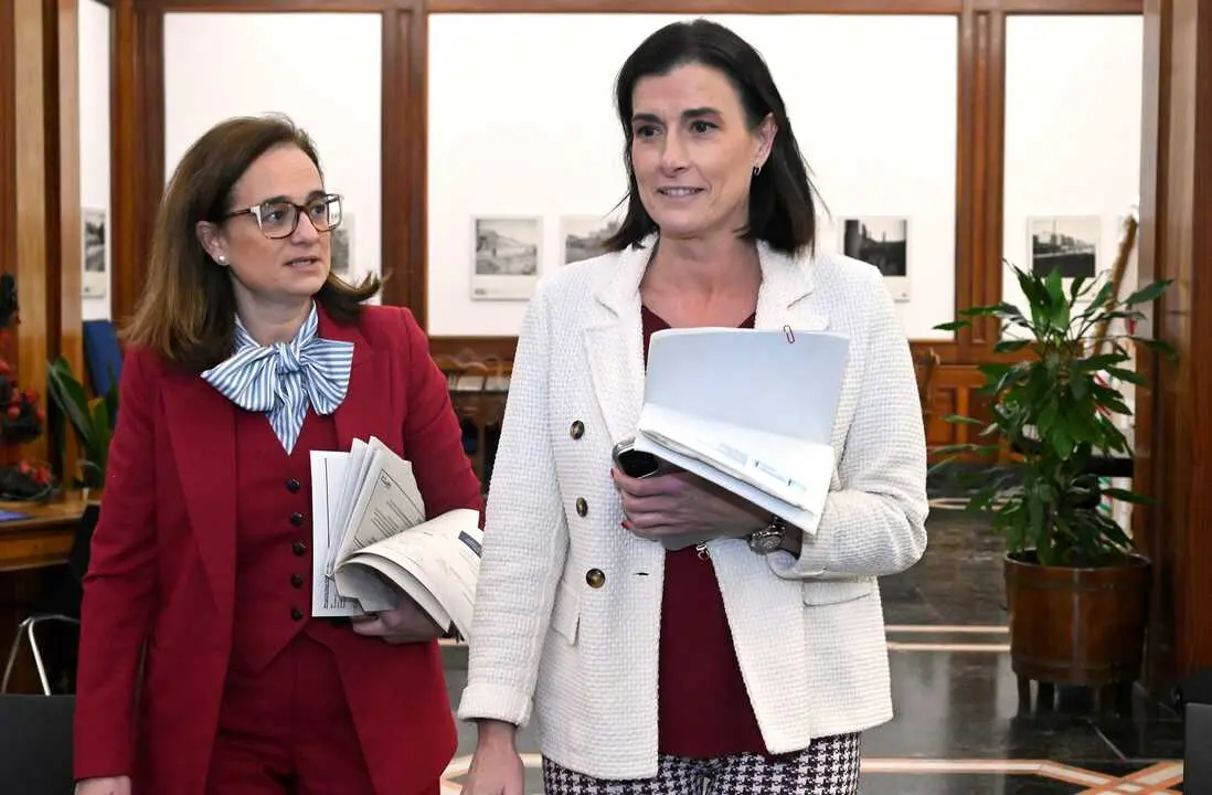 Gema Igual antes de su comparecencia para informar sobre la nueva tasa de residuos. / alerta