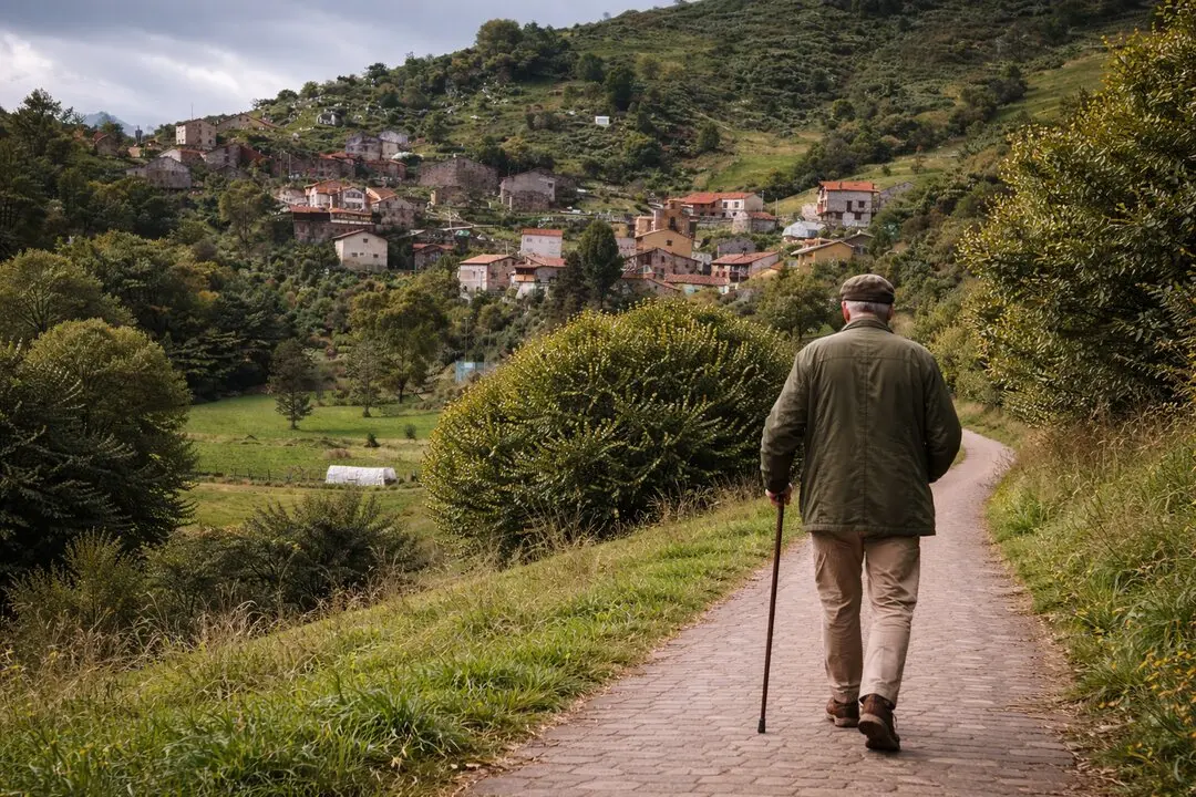 Con apenas medio centenar de habitantes y un acceso desafiante, Tresviso no es un destino para turistas al uso. / A.E