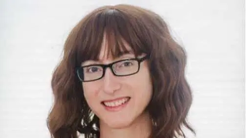 Freida McFadden con 'La asistenta' se corona como la autora y el libro m&aacute;s vendidos de 2025 en Espa&ntilde;a. / EP