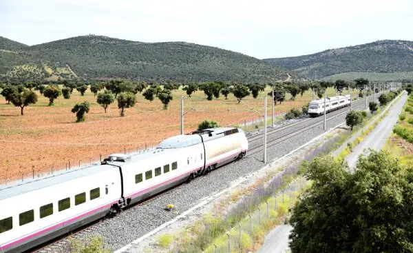 Tren Madrid-Sevilla. / A.E
