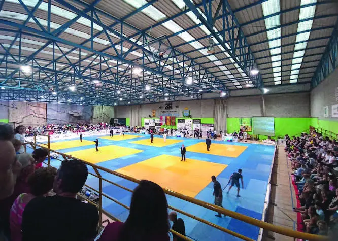 El abandono de las instalaciones deportivas es cada vez m&aacute;s evidente. / A.E.
