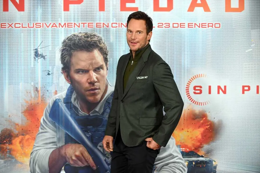 EChris Pratt posa en el photocall durante la presentaci&oacute;n de la pel&iacute;cula 'Sin piedad'. / Jos&eacute; Oliva