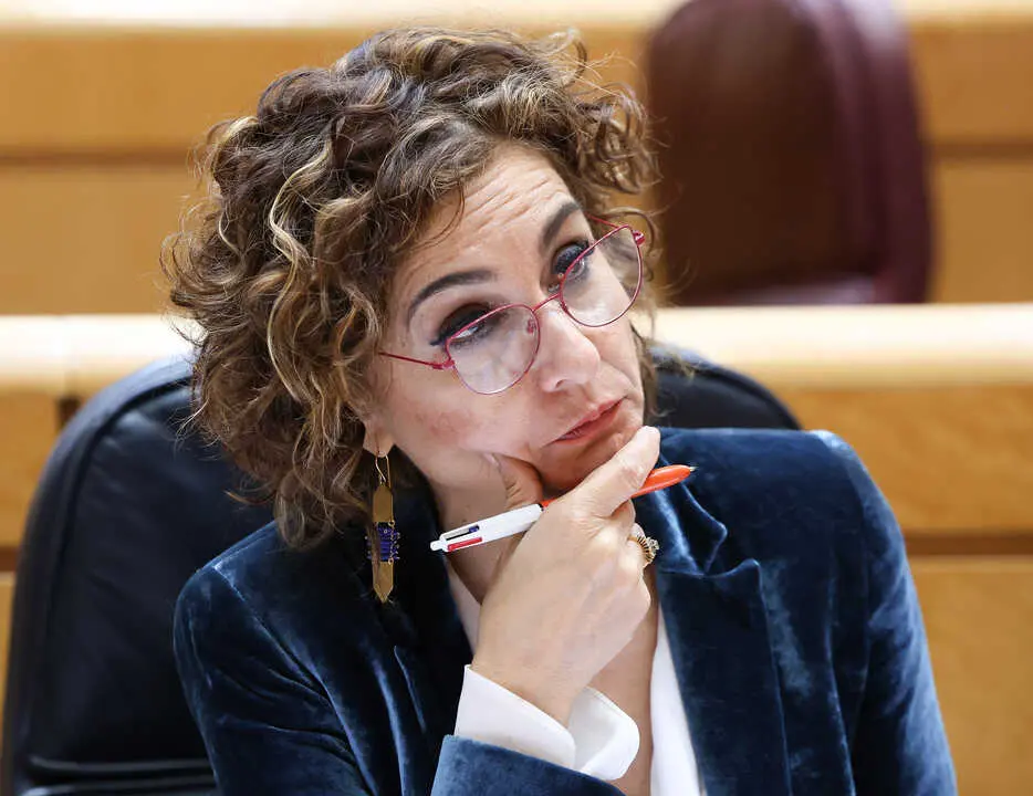 La vicepresidenta primera y ministra de Hacienda, Mar&iacute;a Jes&uacute;s Montero. / EP