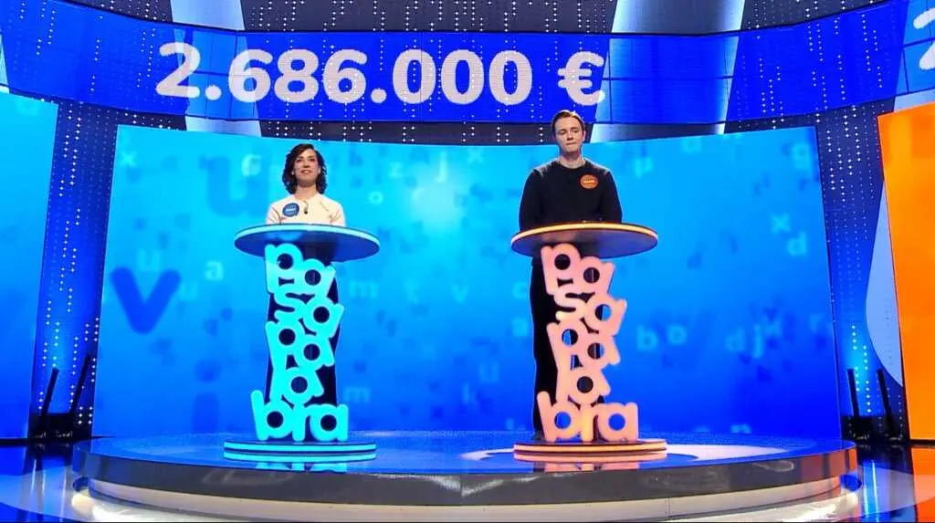 Manu y Rosa se juegan el bote de Pasapalabra. / Pasapalabra