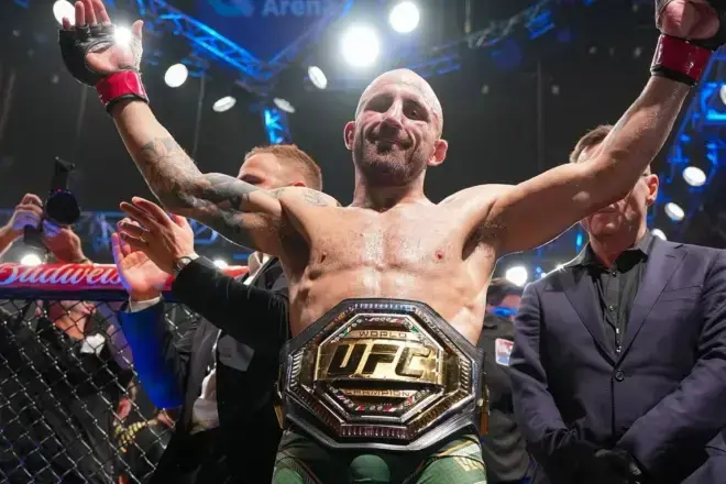 Volkanovski ten&iacute;a algo que demostrar, y lo hizo a lo grande. / UFC
