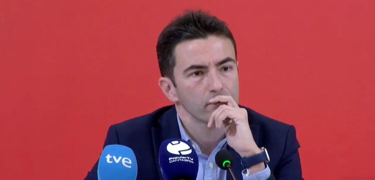 Pedro Casares, durante la rueda de prensa.