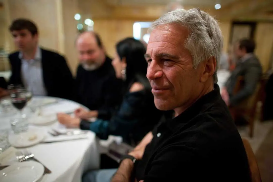 Archivos difundidos por el Departamento de Justicia de EE UU muestran que Jeffrey Epstein segu&iacute;a de cerca el entorno social, econ&oacute;mico e inmobiliario de Ibiza. / EP