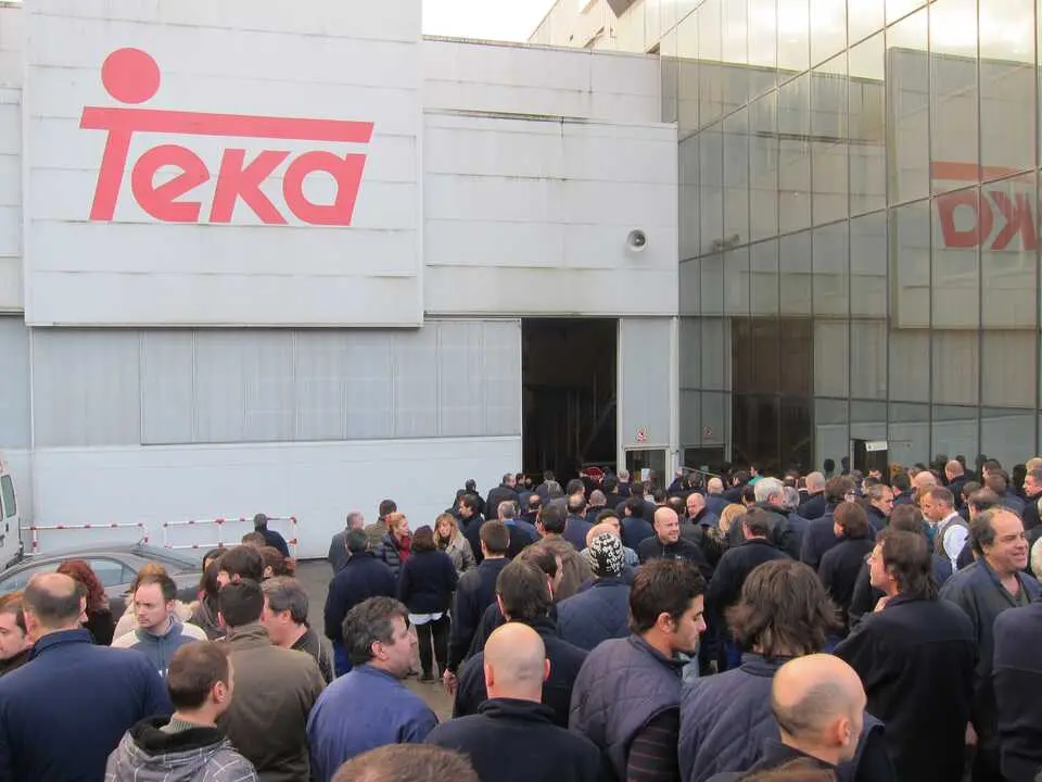 Comit&eacute; de empresa y trabajadores de TEKA. / EP