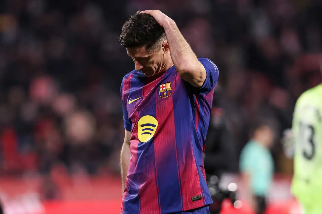 La contundente ca&iacute;da en Copa y el tropiezo en Liga han encendido las alarmas en un equipo que ahora afronta su tramo m&aacute;s delicado del curso. / EP