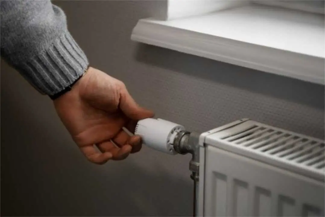Paneles solares, bombas de calor e infrarrojos surgen como alternativa eficiente frente a los radiadores tradicionales. / EP