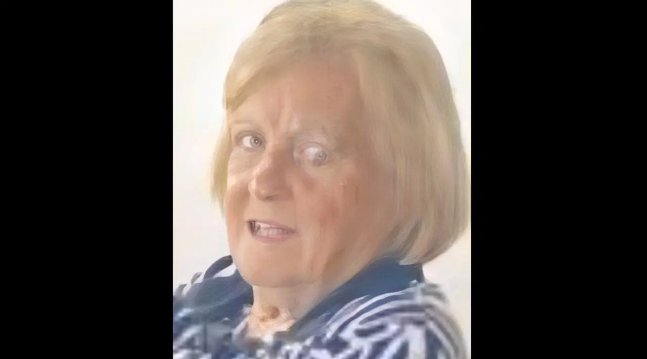 LA SE&Ntilde;ORA
DO&Ntilde;A CONSUELO L&Oacute;PEZ CAMUS