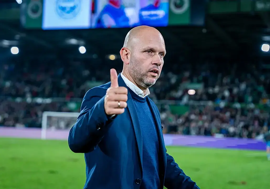 El entrenador del Racing, Jos&eacute; Alberto. / RRC
