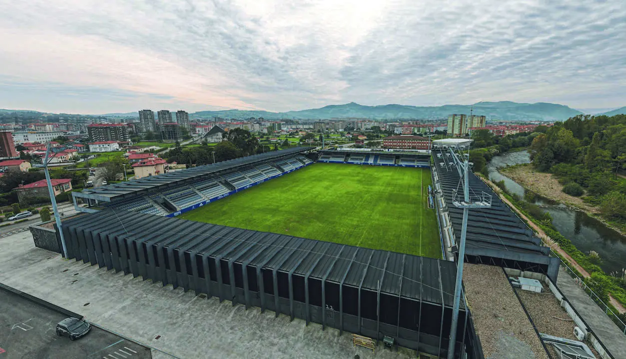 Vista del estadio de El Malec&oacute;n, donde juega la Gimn&aacute;stica. / rsg