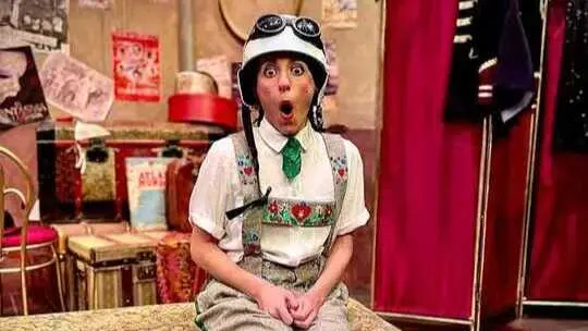 La historia de Jimena y Martina, atrapadas en un teatro lleno de fantas&iacute;a, cerrar&aacute; una nueva edici&oacute;n de &ldquo;Merienda en el Teatro&rdquo; en Santander. / s.a