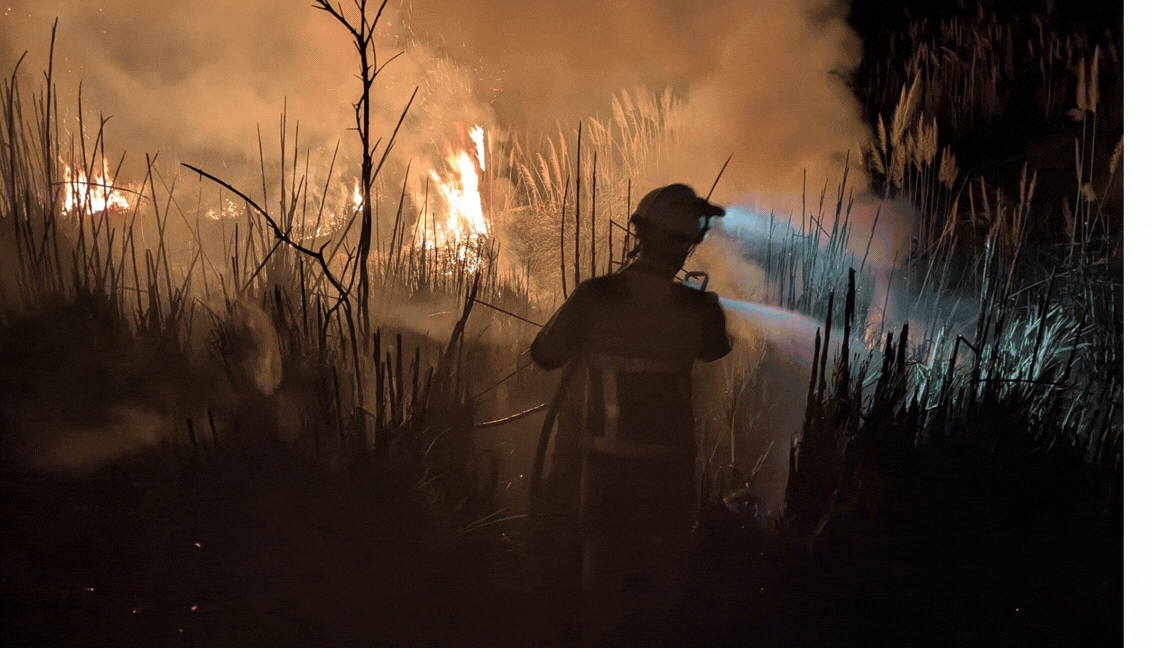 La simultaneidad de incendios ha obligado al Gobierno de Cantabria a activar la preemergencia. / 112