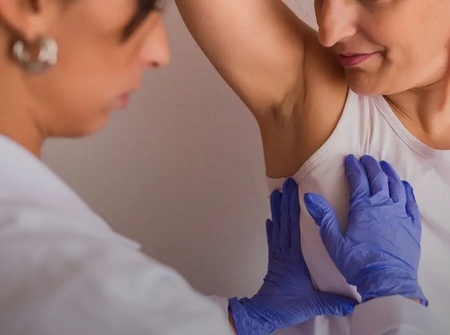 El Servicio C&aacute;ntabro de Salud (SCS) ampliar&aacute; el rango de edad de las mujeres que participan en el Programa de Detecci&oacute;n Precoz del C&aacute;ncer de Mama. / IBIMA-EP